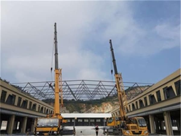 四川彭州网架钢结构工程有限公司