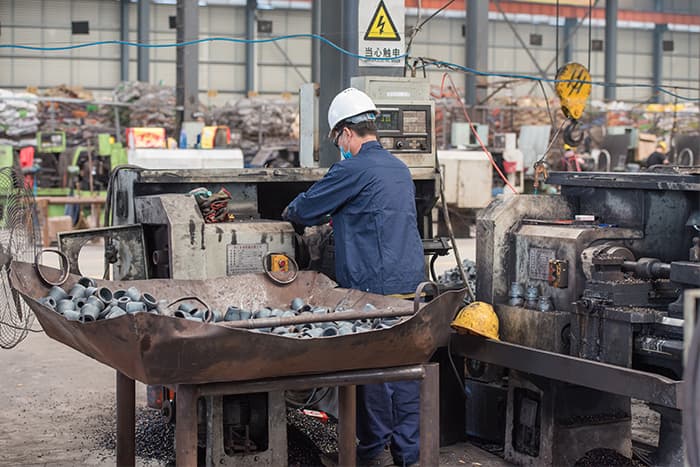 彭州水泥厂网架安装